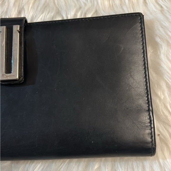 Salvatore Ferragamo Black Leather Bi-Fold Long wallet - Picture 4 of 16